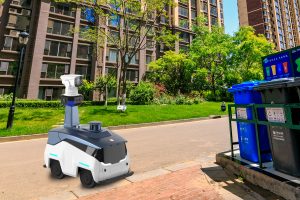 上海巡检机器人正式投入使用：智能科技守护城市安全