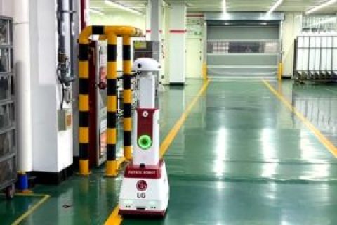 石化巡检机器人赋能智慧油气场站，让检测更高效更安全