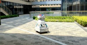 科技园区全天候的守护者：APV-SD安保巡逻机器人
